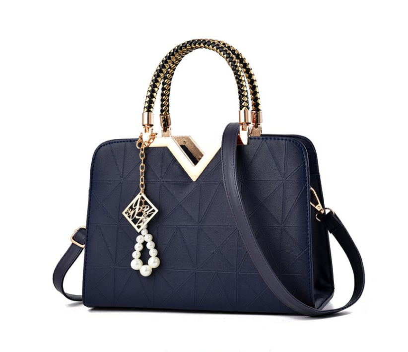 Shell Tote Bag – Minimalist Crossbody