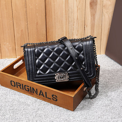 Chain Strap Crossbody Bag