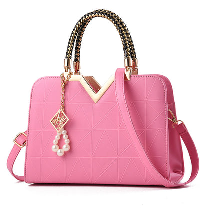 Shell Tote Bag – Minimalist Crossbody