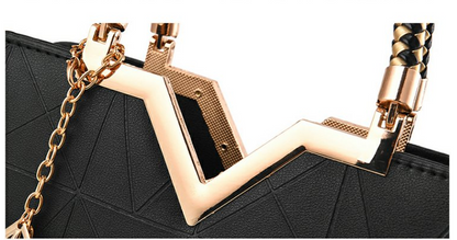 Shell Tote Bag – Minimalist Crossbody