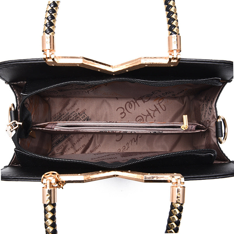 Shell Tote Bag – Minimalist Crossbody