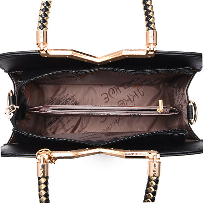 Shell Tote Bag – Minimalist Crossbody