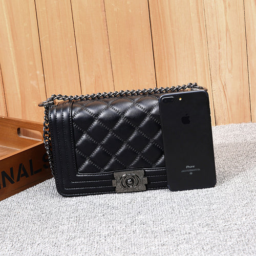 Chain Strap Crossbody Bag