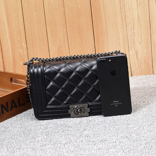 Chain Strap Crossbody Bag