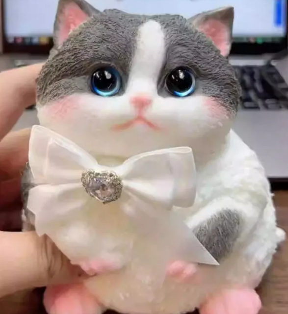 Cat Squeezing Toy Pressure Reduction Toy